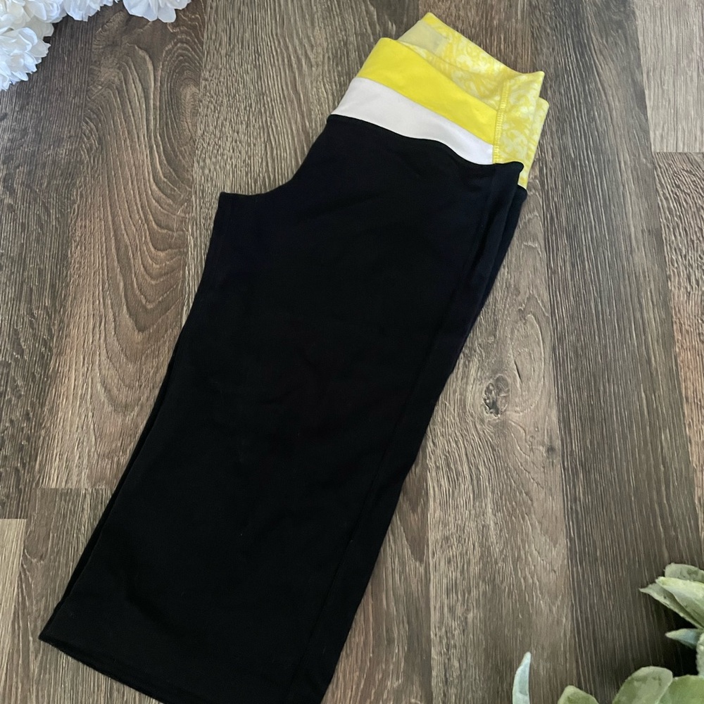 Lululemon 🍋 Capris